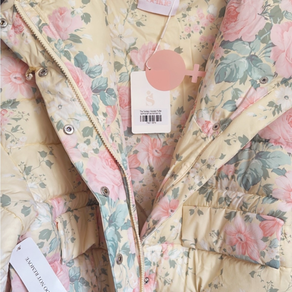 Selkie Fantasy Hooded Puffer Jacket - Picture 5 of 7